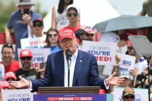 Donald John Trump Bio